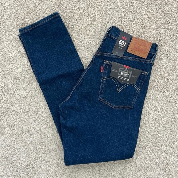 Levi’s 501 Jeans - Picture 1 of 10
